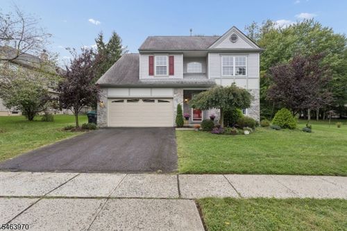 6 Harvard Cir, PRINCETON, NJ, 08540-7935 | Card Image