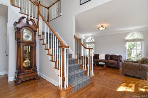 77 Dimond Ave, Cortlandt Mnr, NY, 10567-5128 | Card Image