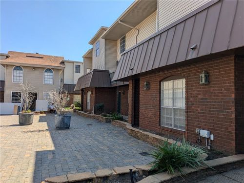 621-2509 Giuffrias Ave, Metairie, LA, 70001-6692 | Card Image