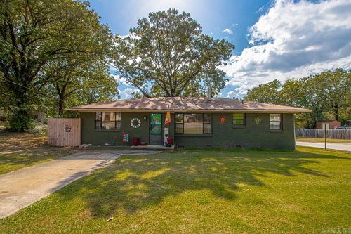 139 Sunset Dr, North Little Rock, AR, 72118-2757 | Card Image