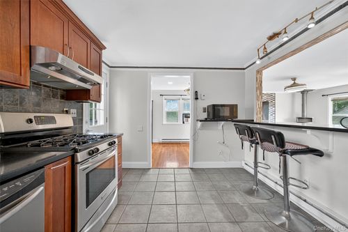 13 Dragotta Rd, Marlboro, NY, 12542-6401 | Card Image