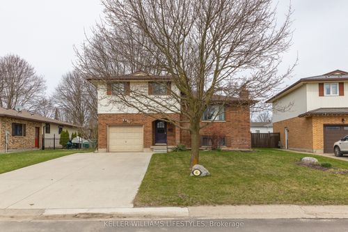 41 Westgate Ave, Strathroy, ON, N7G3S9 | Card Image