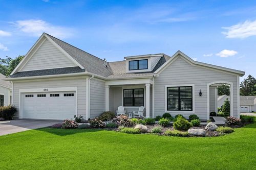 694 Bayshore Dr, Holland, MI, 49424-1784 | Card Image