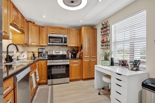 apt-504-3960 Oaks Clubhouse Dr, Pompano Beach, FL, 33069-3647 | Card Image