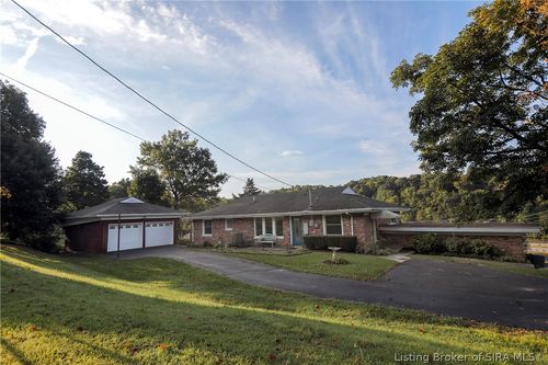 4630 Lakeview Dr, Floyds Knobs, IN, 47119-9322 | Card Image