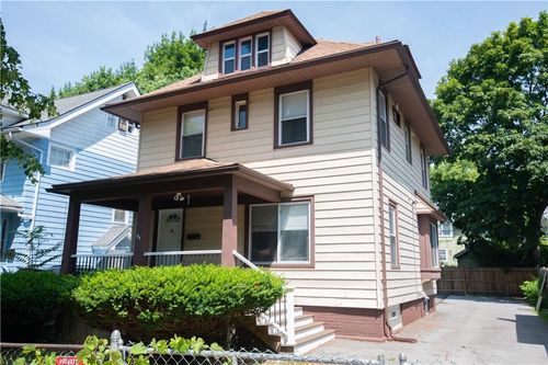 84 Ellicott St, Rochester, NY, 14619-2056 | Card Image