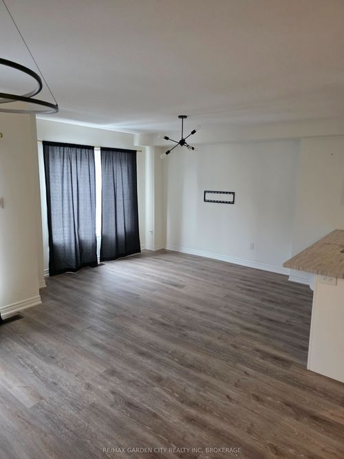 62 Dryden Lane, Hamilton, ON, L8H0B6 | Card Image