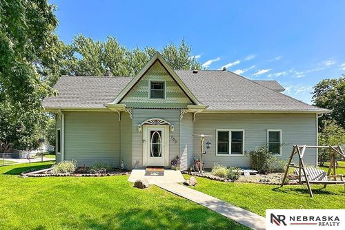 100 S 7th St, Staplehurst, NE, 68439-3008 | Card Image