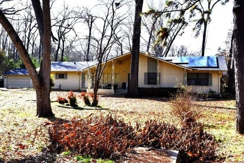 227 Glenwood Dr, Palestine, TX, 75801-5311 | Card Image
