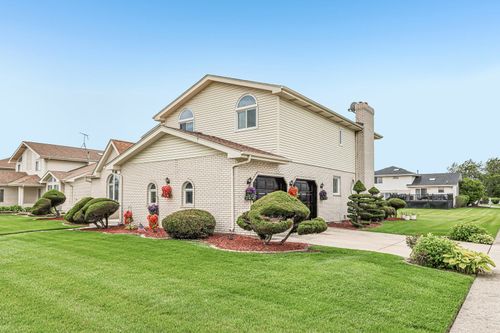 19500 Oakwood Avenue, Lynwood, IL, 60411 | Card Image
