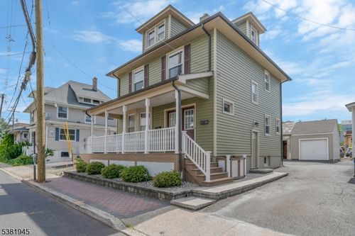 32 Maple St, Somerville, NJ, 08876-2107 | Card Image