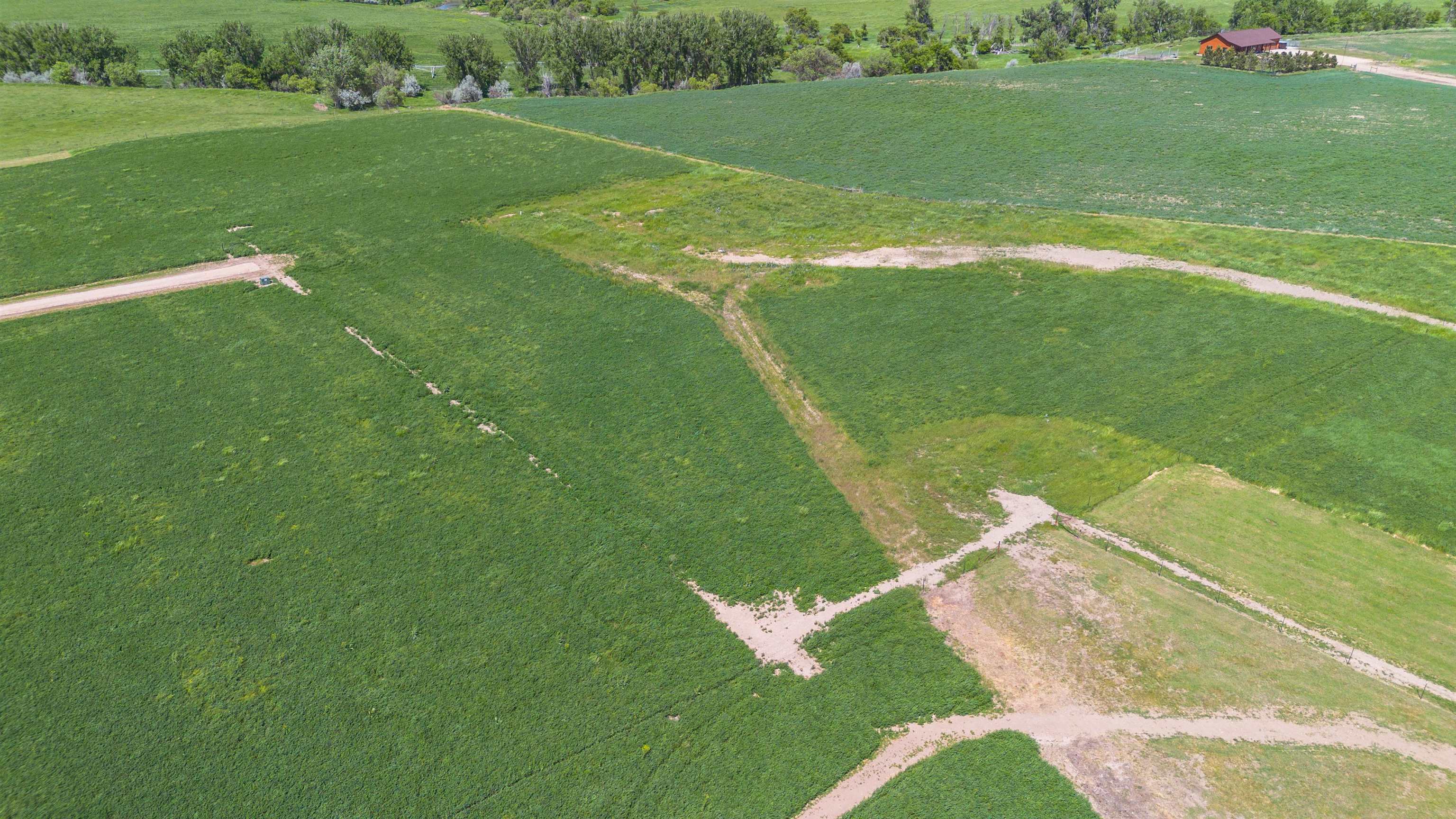 Land in Belle Fourche