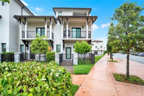 4413 Nw 83rd Path, Doral, FL, 33166-5935 | Card Image