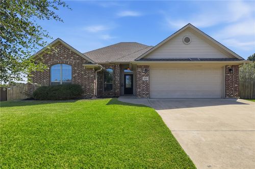 103 Edna Ln, Caldwell, TX, 77836-5204 | Card Image