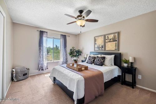 811 E Eugie Ave, Phoenix, AZ, 85022-4821 | Card Image