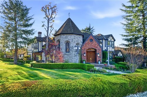 852 Peninsula Ave, Claremont, CA, 91711 | Card Image