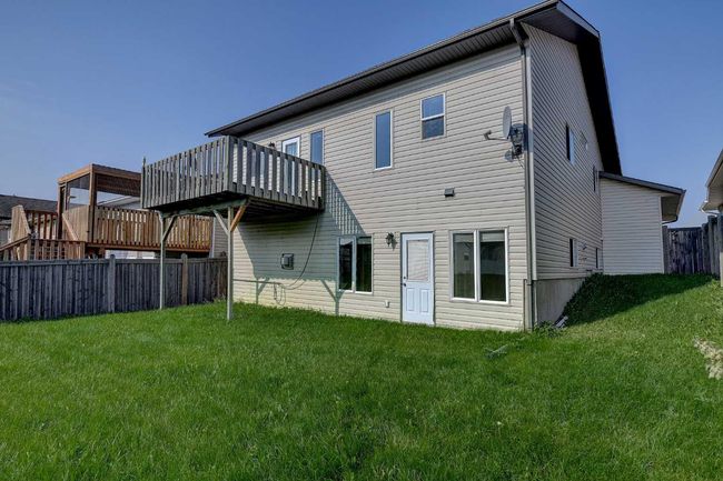 12301 Crystal Lake Dr, House detached with 4 bedrooms, 3 bathrooms and 6 parking in Grande Prairie AB | Image 31