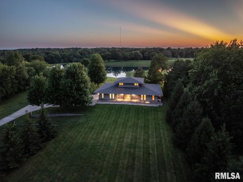 6 Marty Ln, Macomb, IL, 61455-9504 | Card Image