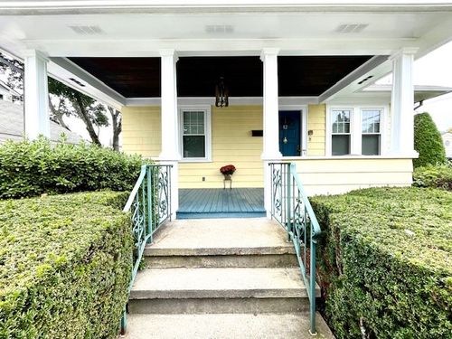 12 Buckthorne Ave, Riverside, RI, 02915-3702 | Card Image