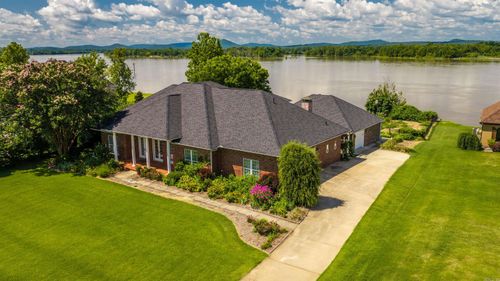 3 River Road Dr W, Mayflower, AR, 72106-8414 | Card Image