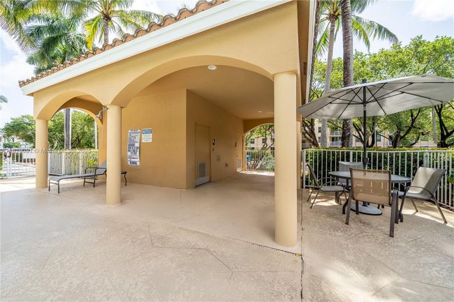 APT-204 - 619 E Sheridan St, Condo with 2 bedrooms, 2 bathrooms and null parking in Dania Beach FL | Image 42