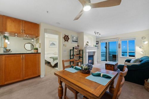 308-333 E 1st St, North Vancouver, BC, V7L4W9 | Card Image