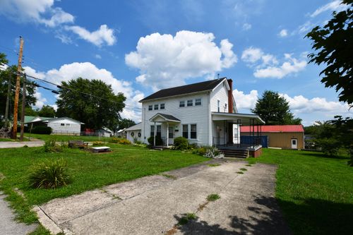 206 5th St, Ravenna, KY, 40472-1314 | Card Image