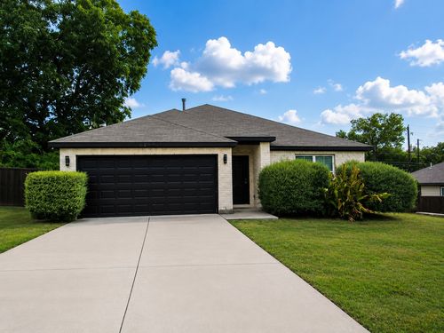 5549 Bluffman Dr, Dallas, TX, 75241-3312 | Card Image