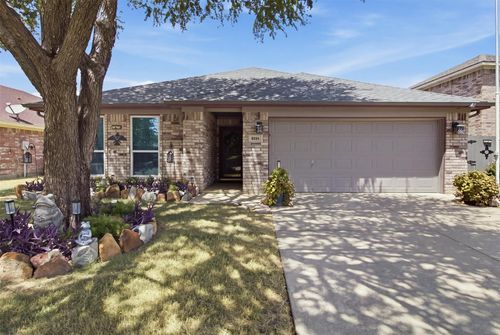 8509 Trinity Vista Trl, Hurst, TX, 76053-7551 | Card Image
