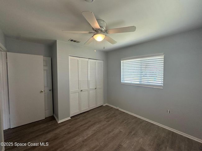 Guest Bedroom 1 | Image 19