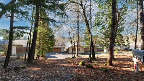 801 Old Ferry Road, Shady Cove, OR, 97539 | Card Image