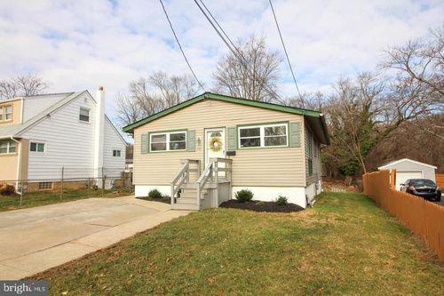 621 E Evesham Road, MAGNOLIA, NJ, 08049 | Card Image