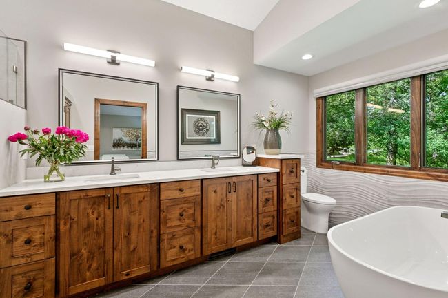 1405 W Farm Rd, House other with 5 bedrooms, 5 bathrooms and null parking in Chaska MN | Image 47
