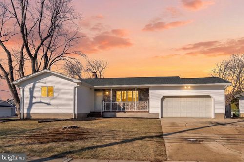 370 Route 156, Hamilton, NJ, 08620-9704 | Card Image