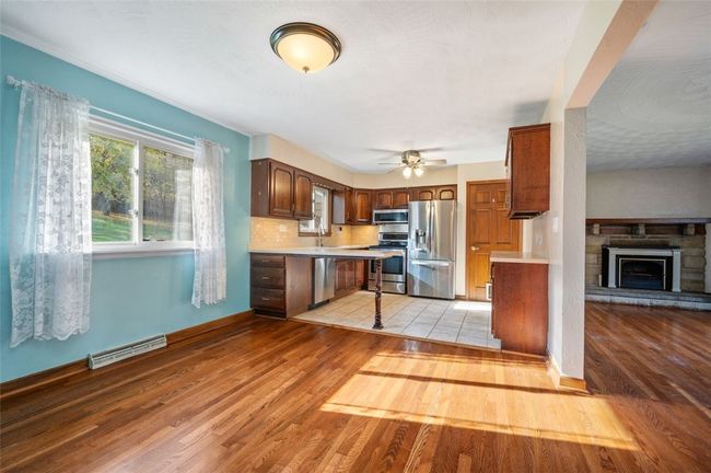 Dining area/kitchen | Image 5