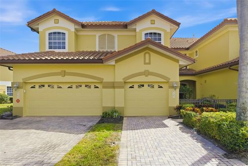 8407 Miramar Way, LAKEWOOD RANCH, FL, 34202-9007 | Card Image