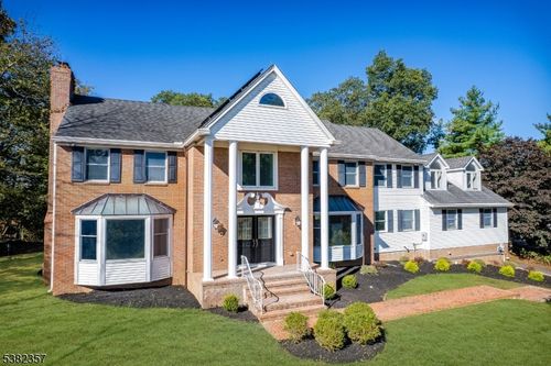 30 Timberline Dr, Bridgewater, NJ, 08807-1204 | Card Image