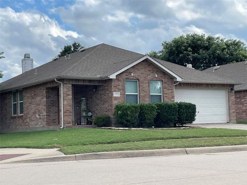 9565 Stanhope Dr, Frisco, TX, 75035-2211 | Card Image