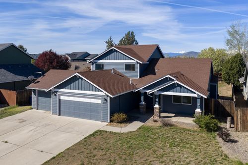 2113 Nw 22nd St, Redmond, OR, 97756-7673 | Card Image