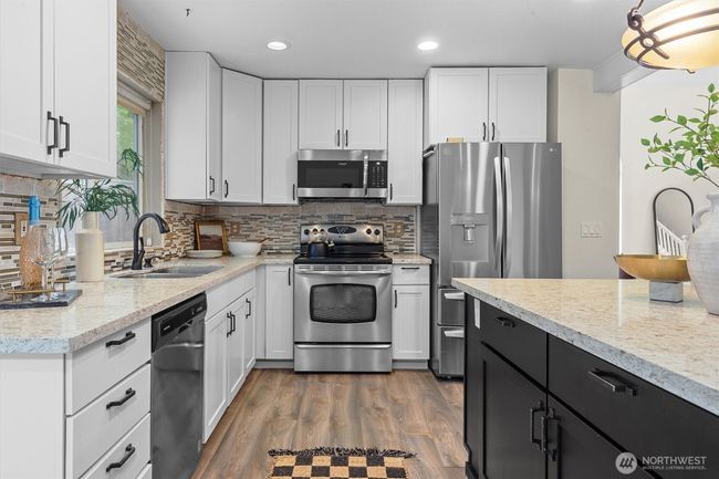 18805 20 Th Ave Se, House other with 3 bedrooms, 3 bathrooms and 2 parking in Bothell WA | Image 6