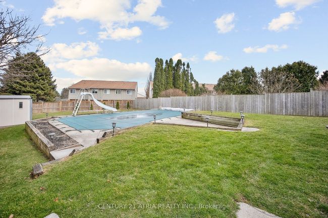 62 Guildwood Dr, House attached with 4 bedrooms, 1 bathrooms and 2 parking in Hamilton ON | Image 28