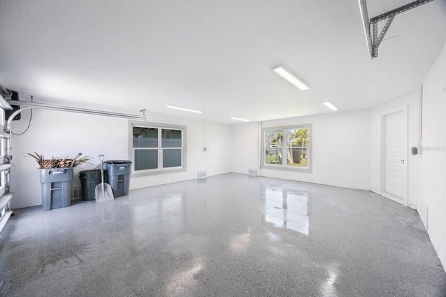 Dual Garage 1 (20x23) | Image 59