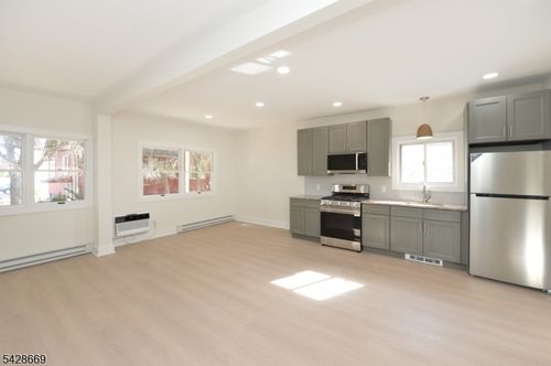 3-255 Rea Ave, Hawthorne, NJ, 07506-1727 | Card Image