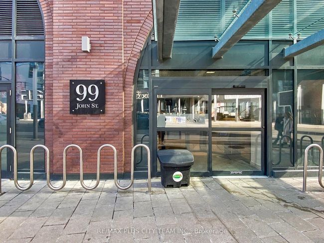 2405 - 99 John St, Condo with 2 bedrooms, 1 bathrooms and null parking in Toronto ON | Image 30