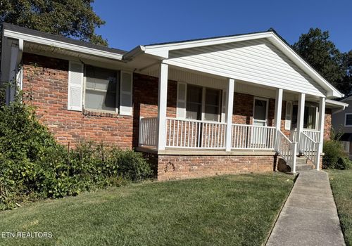 920 Mallory Rd, Knoxville, TN, 37919-7181 | Card Image