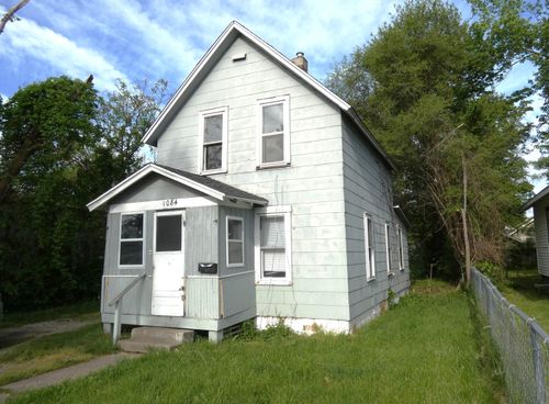 1084 Hurd Avenue, Benton Harbor, MI, 49022 | Card Image