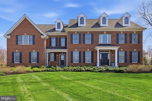 9 Hillview Dr, Newtown, PA, 18940-2932 | Card Image