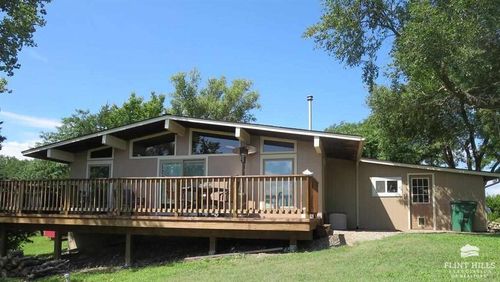 9110 Blue Ridge Road, Manhattan, KS, 66503 | Card Image