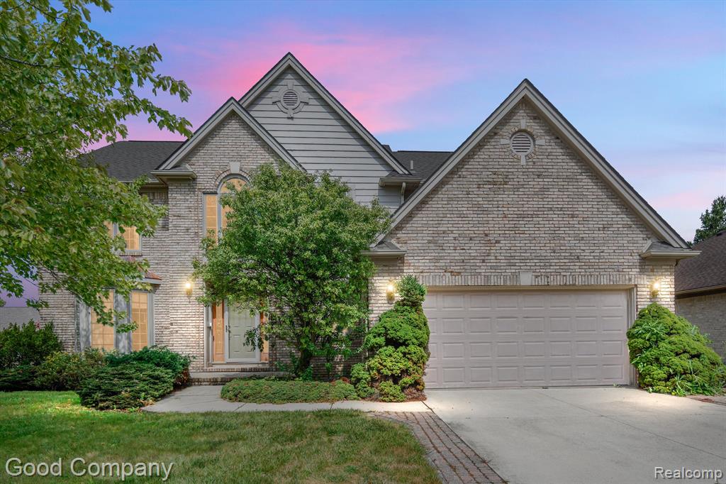 Briarwood Dr, Macomb, MI 48044 #1