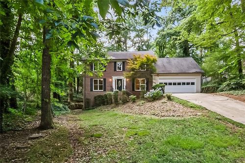 2771 Kenwood Dr, Duluth, GA, 30096-3639 | Card Image
